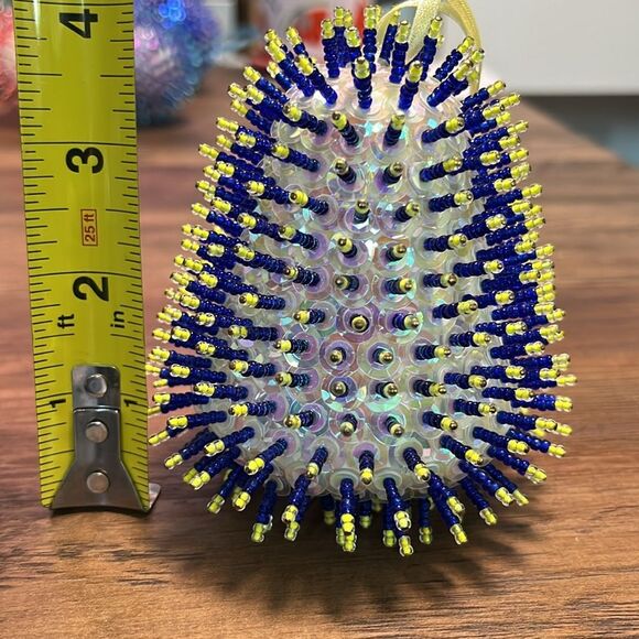 Handmade Christmas Triangular Sequin Ornament - Picture 3 of 3